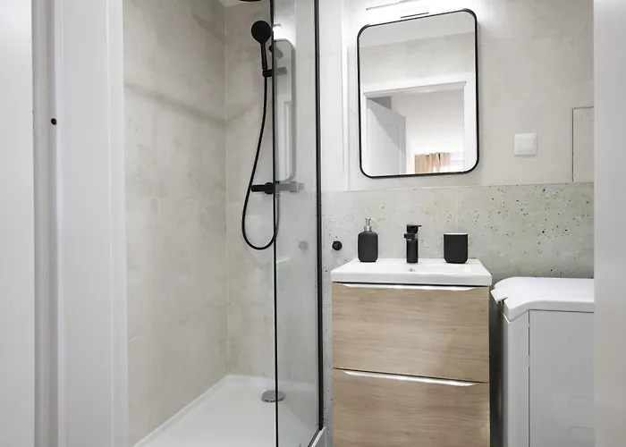 Modern Flat After Complete Renovation In The Old Town! * غدانسك